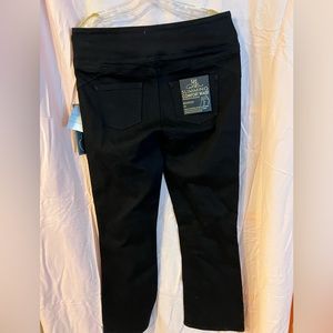 Black size medium trousers